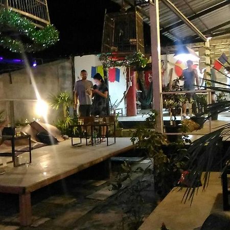 Shut Eye Party Hostel (Adults Only) Pai Buitenkant foto